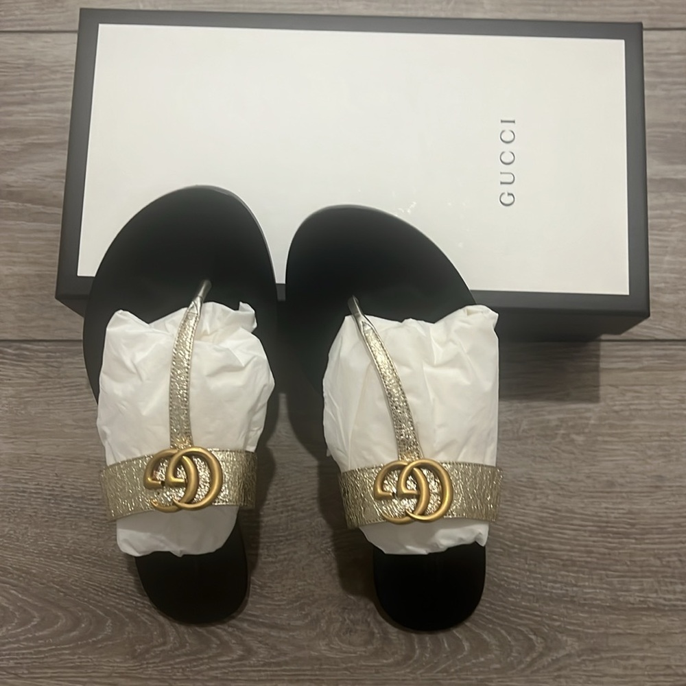 New Gucci Thong GG Gold  Sandals